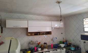 Imagem 6: CASA COM ¾ SENDO UMA SUITE EM CONOMÍNIO COM PORTARIA 24 HORAS