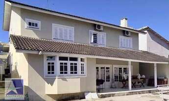 Imagem: Casa com 4 dormitórios sendo 2 suítes