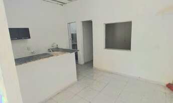 Imagem 4: Casa Triplex na Aerolândia - Venda - R$ 230.000,00