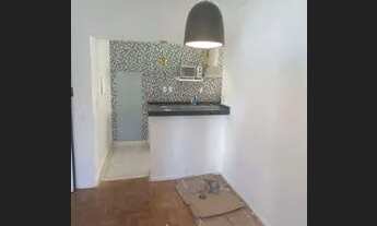 Imagem 2: Apto 2:dorm com cozinha reformada americana, repleto armários ,uma vaga, próximo av.sto am