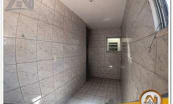 Imagem 3: Apartamento com 3 dormitórios para alugar, 55 m² por R$ 700,01/mês - Montese - Fortaleza/C