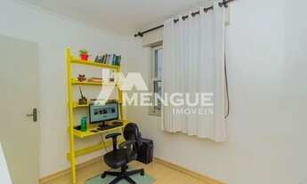 Imagem 7: Aluga-se Apartamento com 3 dormitórios e 1 vaga de garagem no bairro Vila Ipiranga em Port