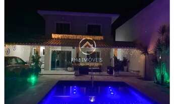 Imagem 3: Casa de luxo em Barra de Maricá - 5 dormitórios, suíte e 5 banheiros por R$ 990.000 para v