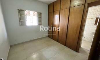 Imagem 2: Casa para aluguel, 3 quartos, 1 suíte, 1 vaga, Presidente Roosevelt - Uberlândia/MG