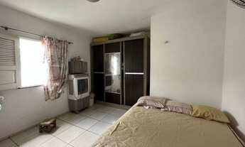 Imagem 2: Casa para venda possui 105 metros quadrados com 3 quartos em Centro - Ananindeua - Pará