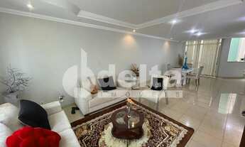 Imagem 2: Casa Residencial ou Comercial disponível para locação e venda no bairro Presidente Rooseve