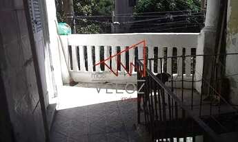 Imagem: Casa de rua - Sobrado / Residencial / Santa