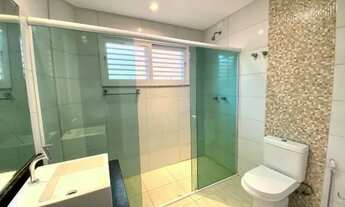 Imagem 7: CASA FRENTE MAR NAVEGANTES, 7 dorm, 6 bwc, 4 vg, com elevador e piscina, mobiliada, pronta