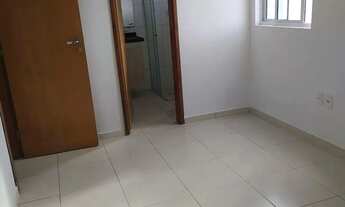 Imagem 4: VENDO APARTAMENTO COM DOIS QUARTOS COM VARANDA NO CATOLE