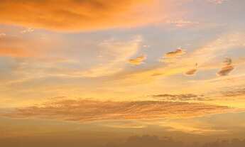 Imagem 4: Amplo apartamento mobiliado de luxo, praticamente pe na areia - vista única