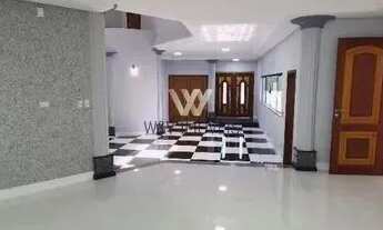 Imagem 3: Sobrado Alto de padrão, no Aristocrata em São José dos Pinhais