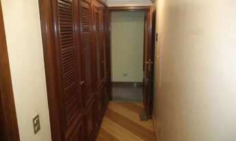 Imagem 4: Condomínio Edifício Comodoro, 16.º Andar. (Um por Andar)