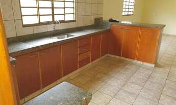 Imagem 6: Aluga se Casa ( otima localização