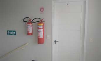 Imagem 4: Apartamento para aluguel possui 60 metros quadrados com 2 quartos sendo uma suíte com blin