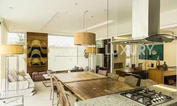 Imagem 6: Casa para aluguel e venda possui 600 metros quadrados com 6 quartos