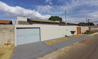 Imagem 3: Casa para venda tem 105 metros quadrados com 3 quartos