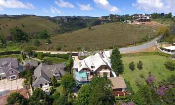 Imagem 2: Casa para venda possui 650 metros quadrados com 5 quartos em - Campos do Jordão - São Pau