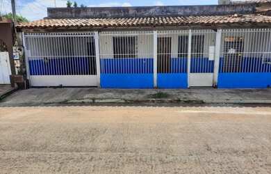 Imagem 2: Casa para venda, com 3 quartos um sendo suíte em ótima localização no Valparaíso 2