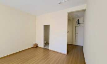 Imagem 5: Conjunto Comercial para Venda em São Paulo, República, 1 banheiro