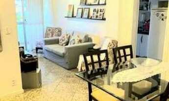 Imagem 2: Apartamento para Venda em Rio De Janeiro, Jacarepaguá, 2 dormitórios, 1 banheiro, 1 vaga