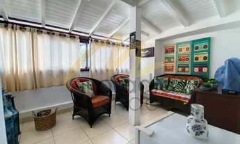 Imagem: Casa à venda com 4 quartos dentro de condomínio