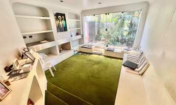 Imagem 2: CASA A COM 3 SUÍTES/4 VAGAS C/PISCINA E JARDIM NA AVEIDA IBERAPUERA