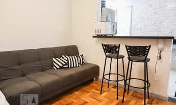 Imagem 2: Vendo Apartamento de 1 Quarto I Reformado I Excelente Localização