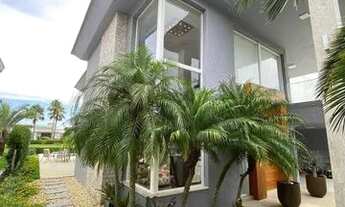 Imagem 4: Sobrado mobiliado, beira lago à venda no condomínio Villaggio Atlântida - 420m2 - 05 suíte