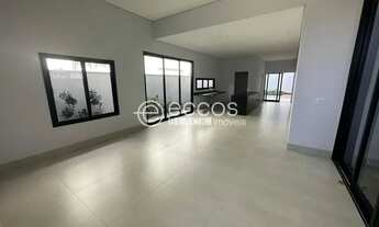 Imagem: Casa em condomínio para aluguel, 3 quartos