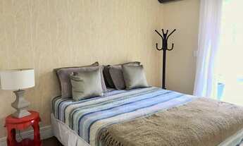 Imagem 6: Casa de condomínio para aluguel e venda possui 386 metros quadrados com 4 quartos