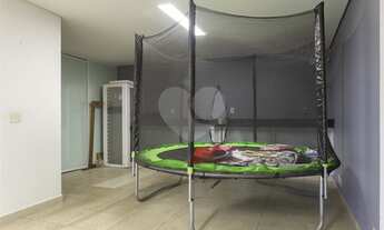 Imagem 6: 4 dormts. sendo 2 suites, 6 vagas, piscina, 2 churrasqueiras, salão de festas