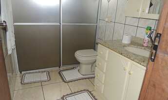 Imagem: Casa de esquina no Bairro Naspolini em Criciúma