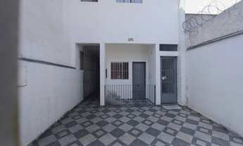 Imagem 2: Casa para aluguel possui 75 metros quadrados com 2 quartos em Vila Bandeirantes - São Paul
