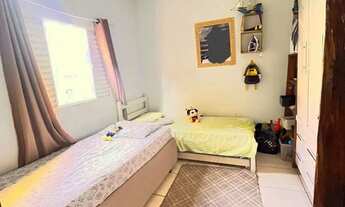 Imagem 2: Casa à venda em Maracanã com 90m², 2 Quarto(s) e 4 Vaga(s)