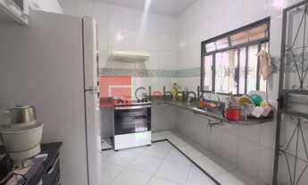 Imagem 7: Casa em Montes Claros, no bairro Planalto, à venda