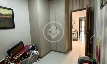 Imagem 4: REF: OFFICE2247 casa no Condomínio do Lago, sendo 4 quarto, com 240m², Goiânia-GO. codigo