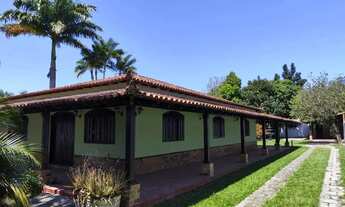 Imagem 2: Casa com piscina em região nobre