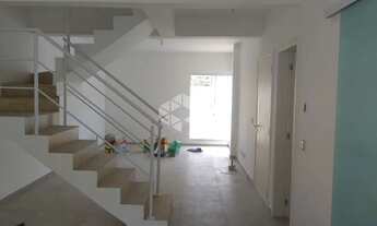 Imagem 2: Sobrado Financiável à Venda no Rio Tavares - Florianópolis/SC