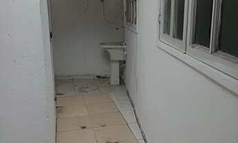 Imagem 3: Arsenal Imóveis Aluga- Casa com 1 quarto no bairro Trindade-Rua Padaria Ideal