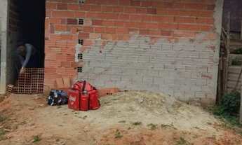 Imagem 3: Terreno com barraco