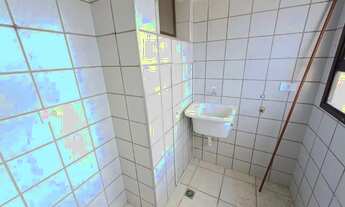 Imagem 4: Apartamento mobiliado para locação no Edifício Capri com 1 dormitório e vaga