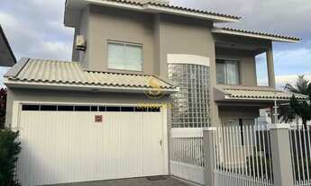 Imagem: Casa à Venda no Centro de Palhoça