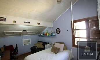 Imagem 7: Casa estilo Colonial com amplo terreno - 4 suítes - 3 vagas e um excelente lazer