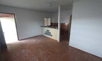 Imagem 7: Ótima casa com 2 quartos, quintal amplo, sozinha Rua S-25 prox Feira. Conj. Morada do Mor