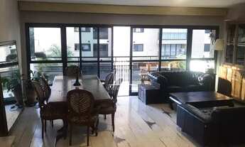 Imagem 2: Apartamento de 230 metros com 3 suítes e 5 vagas , Real Parque - São Paulo - S