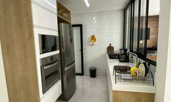 Imagem 2: Casa para venda tem 230 metros quadrados com 4 quartos em Jardim América - São Paulo - São