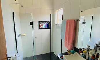 Imagem 7: Casa a venda- Com energia solar e amplo espaço