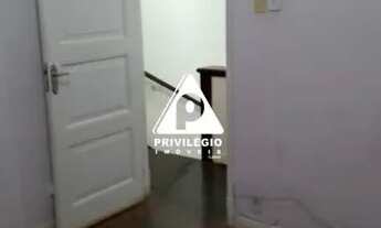 Imagem 6: Ampla Casa de vila, 5 quartos, vaga em LARANJEIRAS/FLAMENGO