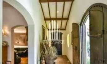 Imagem 2: Casa à venda com 350m², 4 quartos e 4 vagas