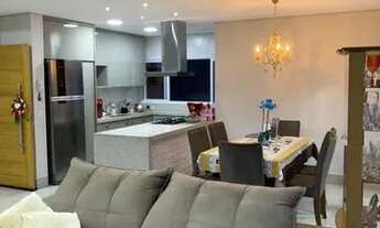 Imagem 2: Casa à venda no condomínio Village Paradiso 2, 4 Suítes e Excelente Privacidade